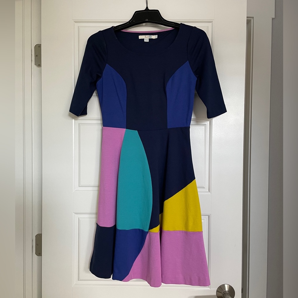 Boden skater dress. Size 2p Gorgeous colors and material is so soft.